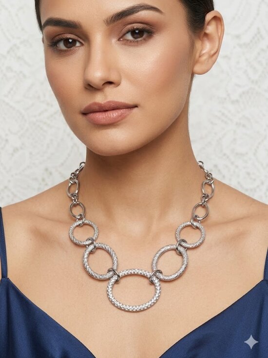 None Jewelry - Silver Tone Textured Link Necklace Rhinestone Pavé Circle Statement Adjustable